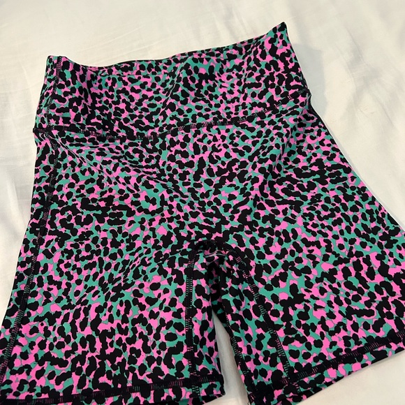 Fabletics shorts - Picture 1 of 3